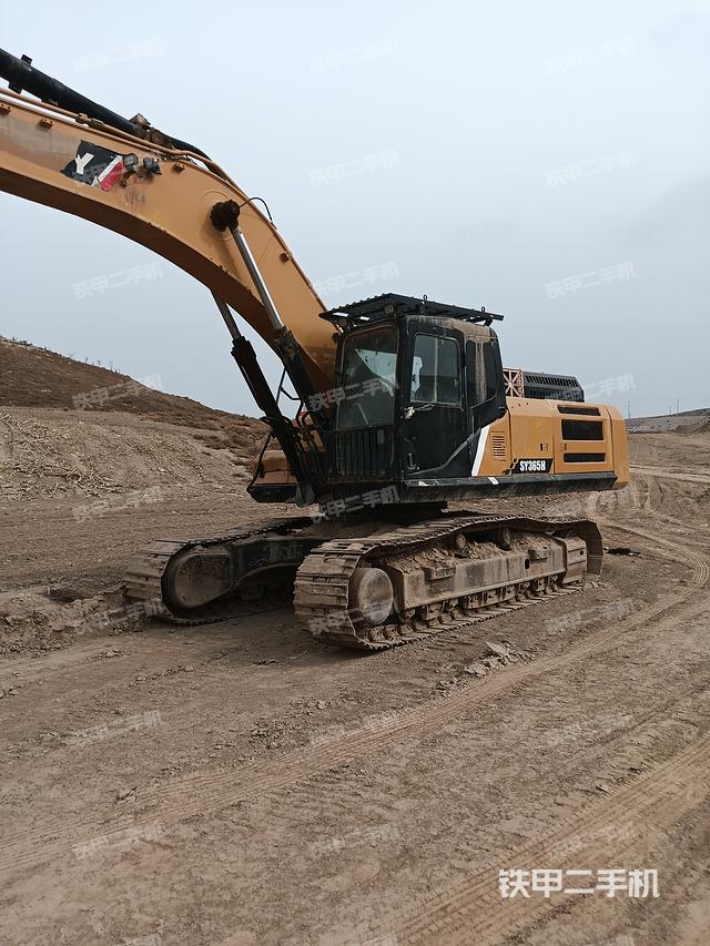 驾驶室整体（整机外观）