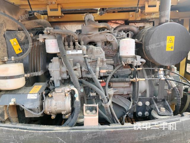 發(fā)動(dòng)機(jī)室(上車部件) 發(fā)動(dòng)機(jī)室(上車部件)