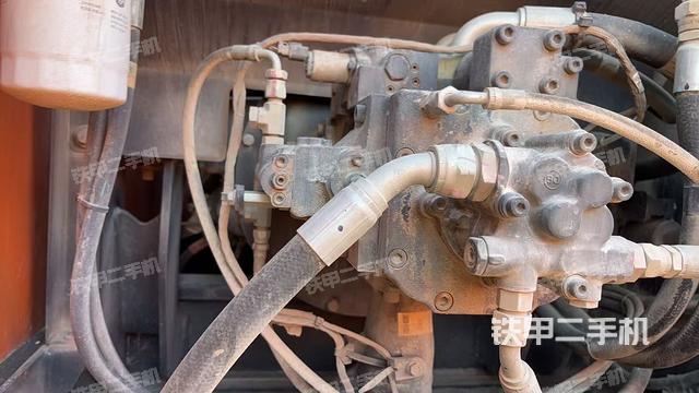 液壓泵室（大件艙室）