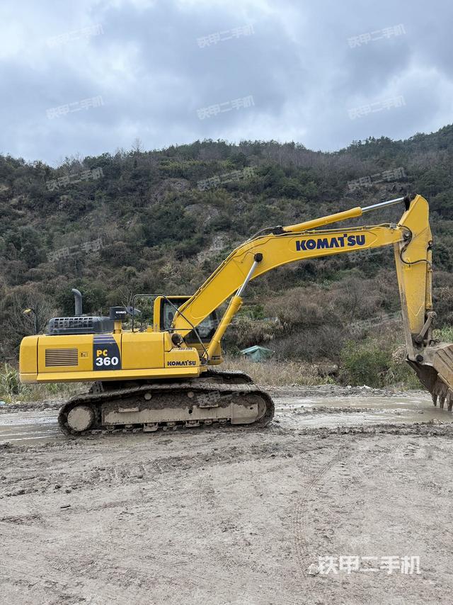 整機右后45°（整機外觀）