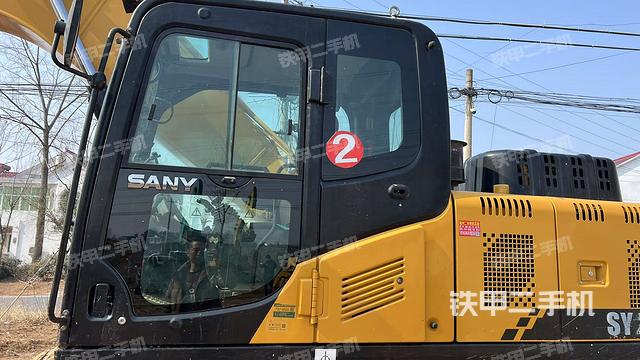 駕駛室左前45度（駕駛室部分）