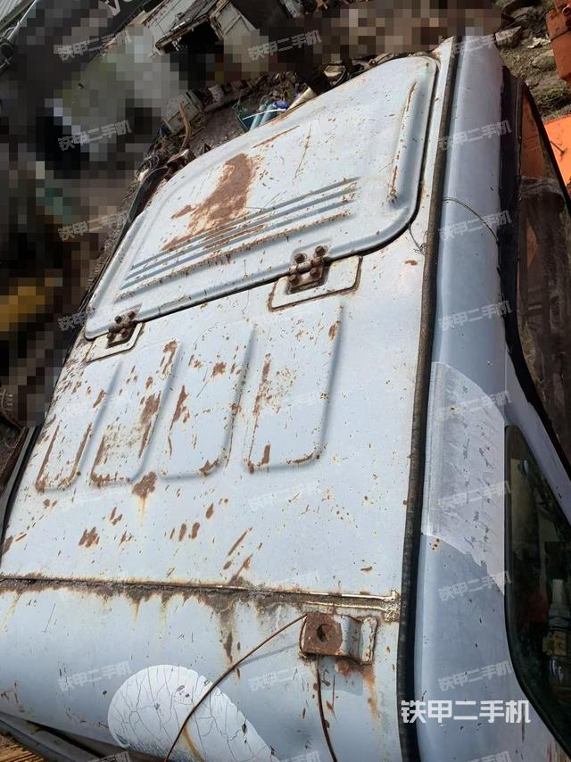 駕駛室頂部（整機(jī)外觀）