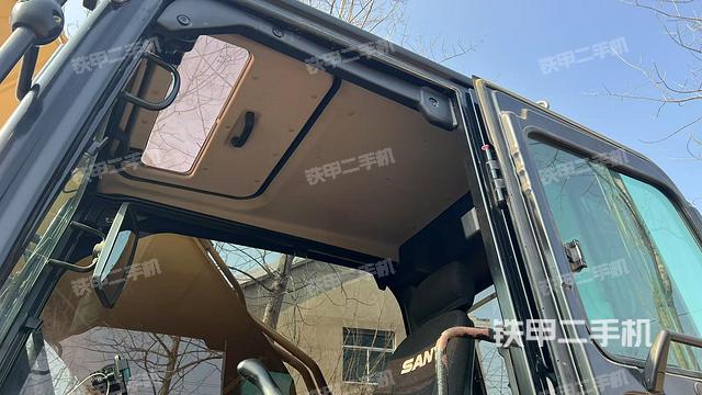 頂棚整體（駕駛室部分）