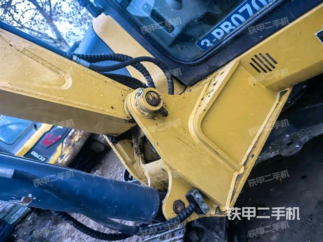 大臂根部?斜（工作和回轉(zhuǎn)裝置）