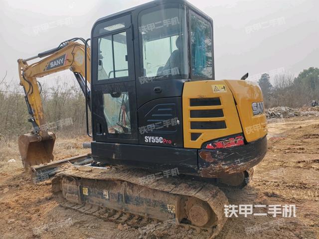 左后45(整機(jī)外觀) 左后45(整機(jī)外觀)