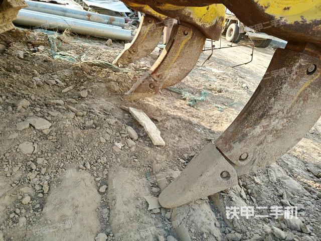 右驅(qū)動輪（推土機底盤及工作裝置）