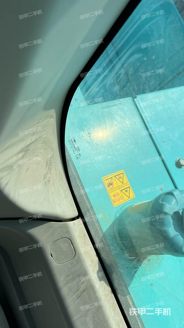 后窗玻璃角標(biāo)(駕駛室部分) 后窗玻璃角標(biāo)(駕駛室部分)