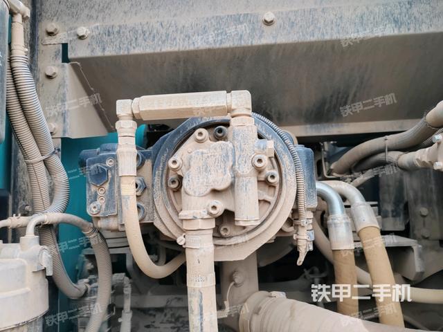 液压泵斜45 左（大件舱室）