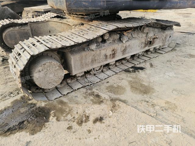 右側(cè)行走馬達(dá)蓋板(行走機(jī)構(gòu)) 右側(cè)行走馬達(dá)蓋板(行走機(jī)構(gòu))