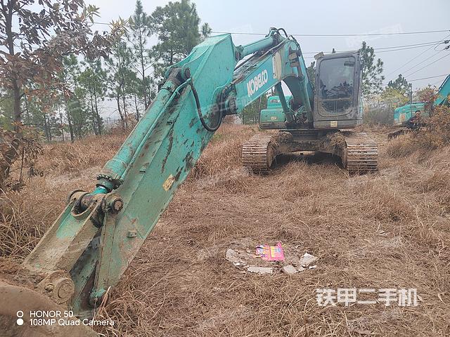 神钢SK210LC-8挖掘机