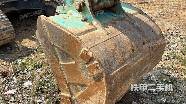 鏟斗45度(工作和回轉(zhuǎn)裝置) 鏟斗45度(工作和回轉(zhuǎn)裝置)