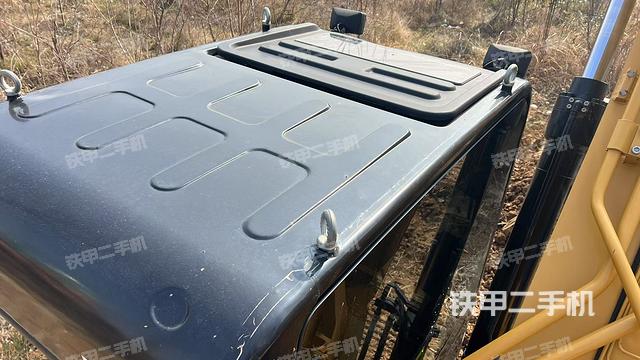 駕駛室頂部俯視（上車部件）