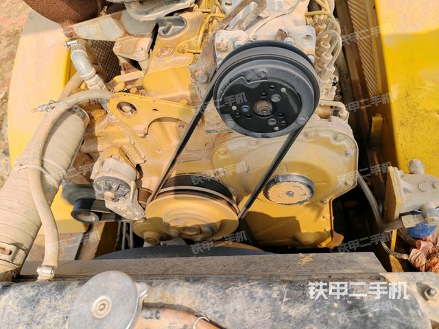 風(fēng)扇及皮帶（壓路機(jī)發(fā)動(dòng)機(jī)艙）