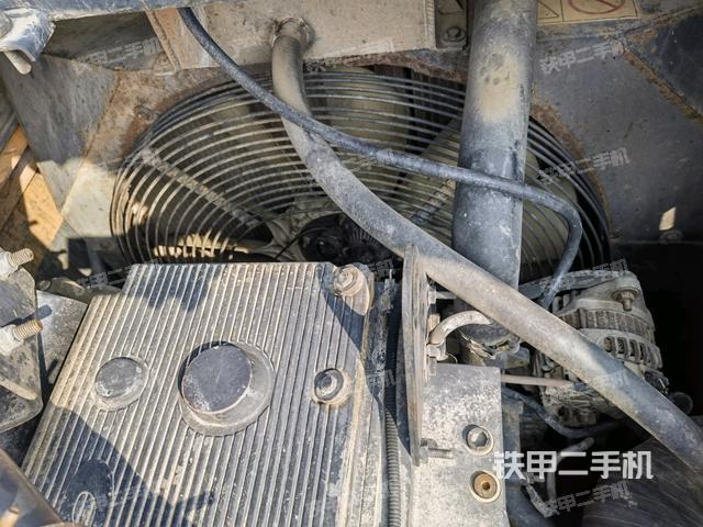 水箱+風扇特寫(上車部件) 水箱+風扇特寫(上車部件)