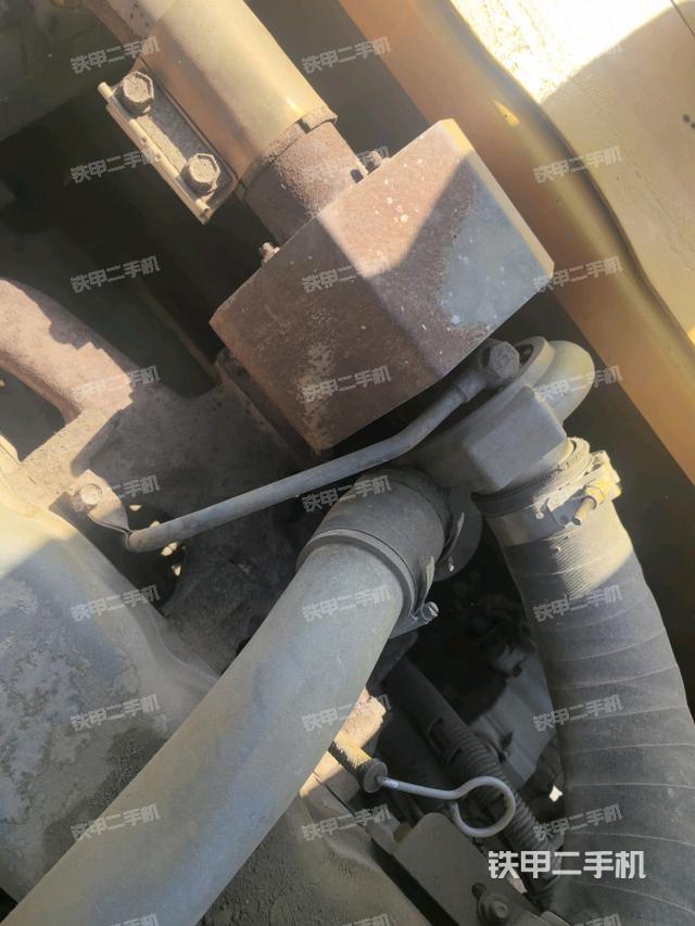 增壓器特寫(xiě)(上車部件) 增壓器特寫(xiě)(上車部件)