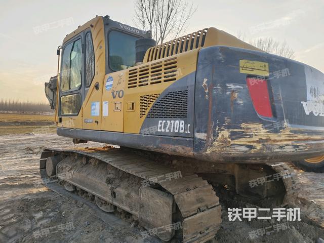 左后45(整機外觀) 左后45(整機外觀)