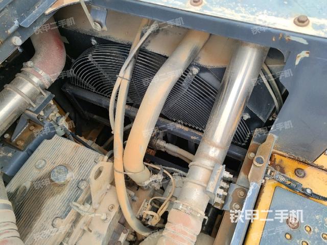 水箱+风扇特写(上车部件) 水箱+风扇特写(上车部件)