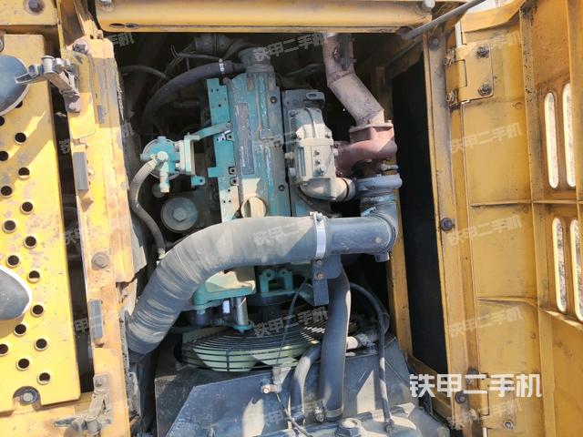 發(fā)動機(jī)室（上車部件）