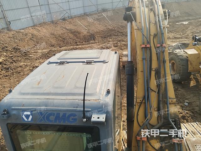 驾驶室顶部（整机外观）