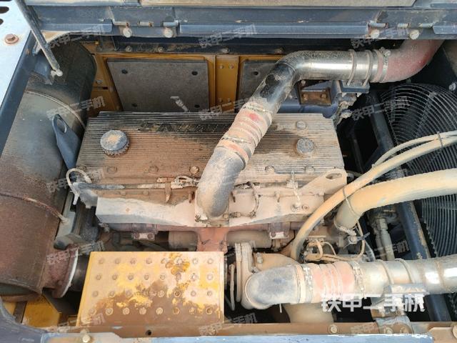 发动机室(上车部件) 发动机室(上车部件)