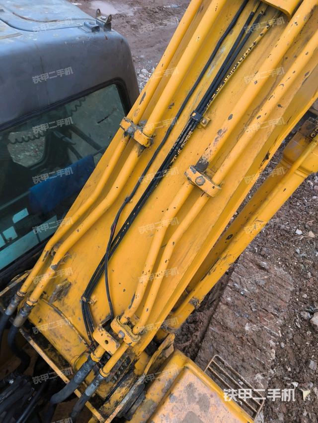 小臂整體左后（工作和回轉裝置）