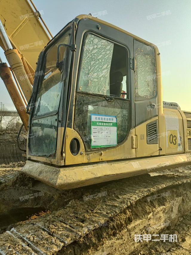 駕駛室左前45度（駕駛室部分）