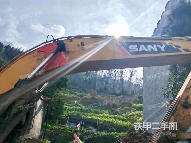 大臂整體?右側(cè)（工作和回轉(zhuǎn)裝置）