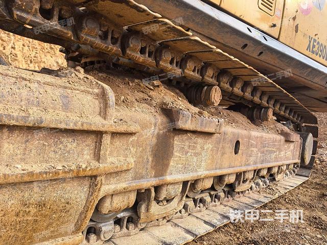 左側(cè)行走馬達蓋板（行走機構(gòu)）