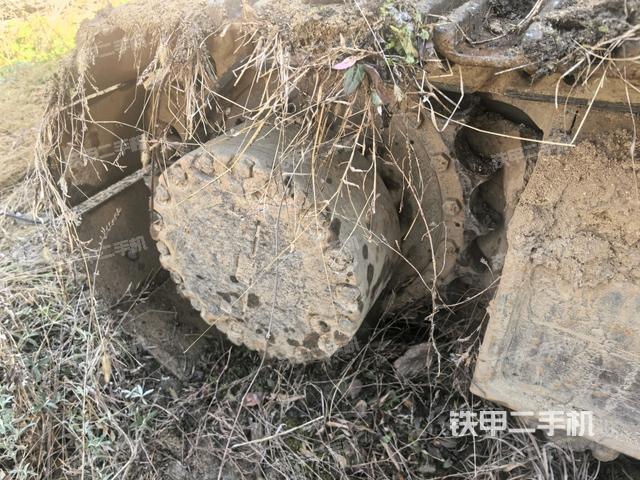 左側行走馬達蓋板(行走機構) 左側行走馬達蓋板(行走機構)