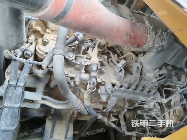 氣門室蓋螺絲特寫(上車部件) 氣門室蓋螺絲特寫(上車部件)