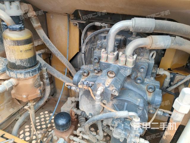 液压泵斜45 右(大件舱室) 液压泵斜45 右(大件舱室)