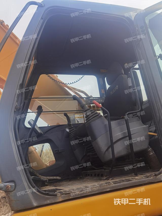 驾驶室整体（整机外观）