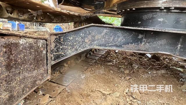 单侧履带整体（整机外观）