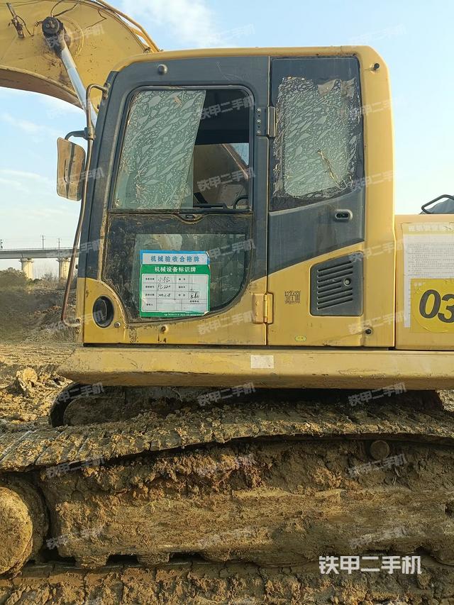 駕駛室正側(cè)（駕駛室部分）