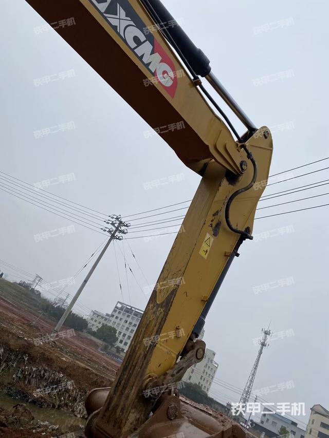 小臂整體左后(工作和回轉(zhuǎn)裝置) 小臂整體左后(工作和回轉(zhuǎn)裝置)