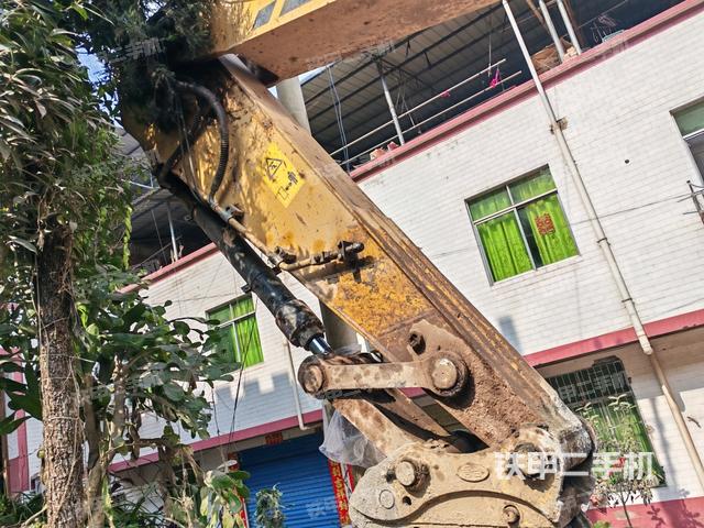 小臂整體右前（工作和回轉(zhuǎn)裝置）