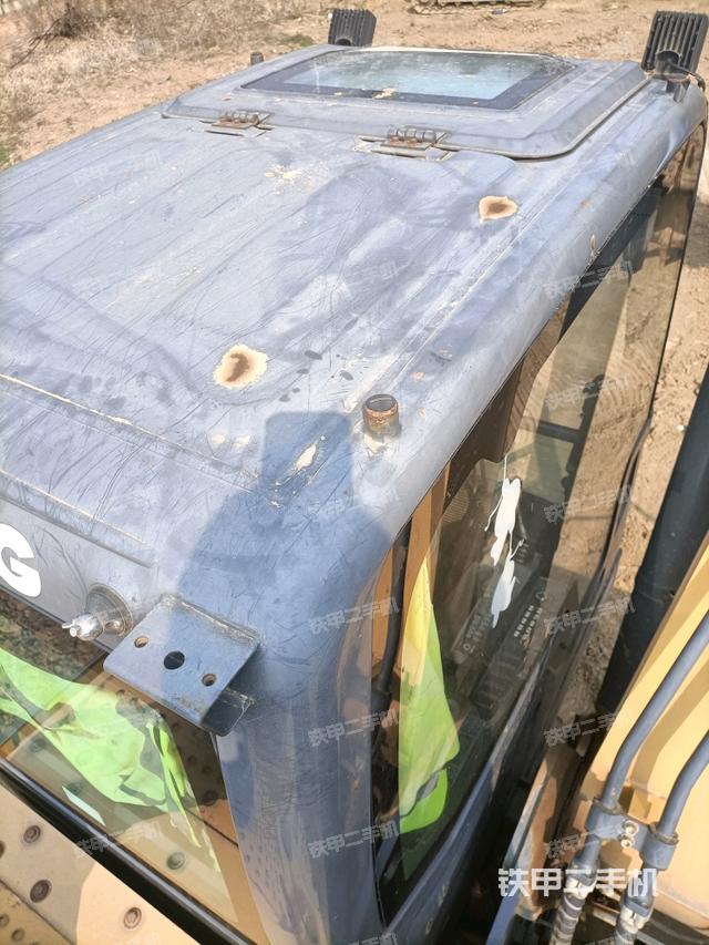 駕駛室頂部俯視(上車部件) 駕駛室頂部俯視(上車部件)