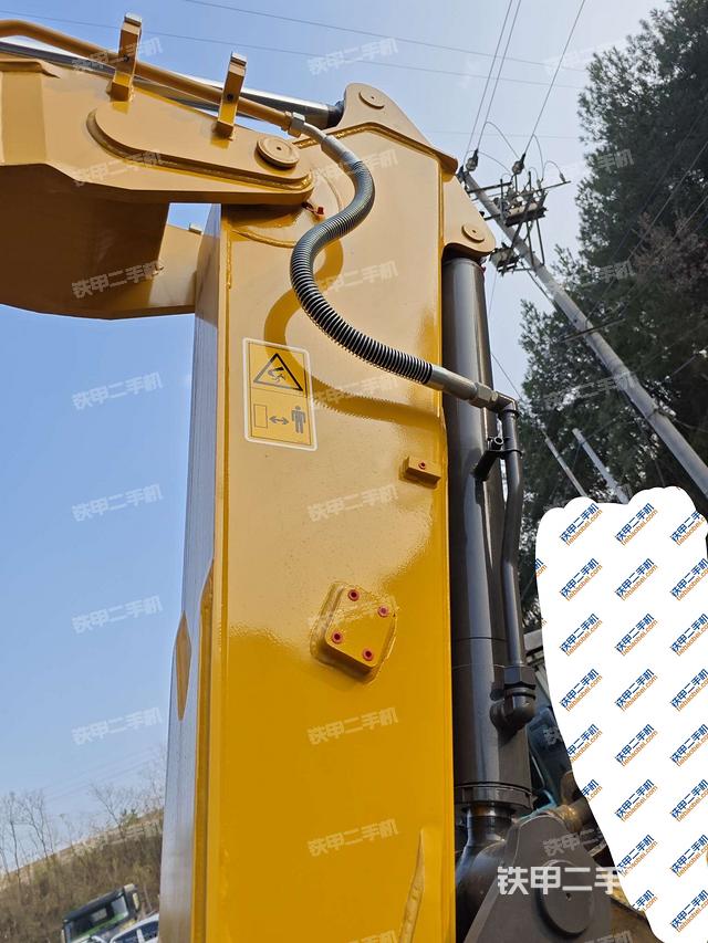 小臂整體左后（工作和回轉(zhuǎn)裝置）