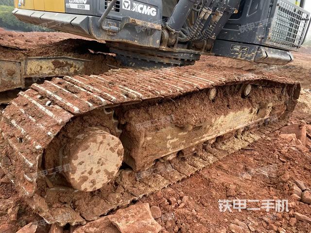 左側(cè)履帶整體?(行走機(jī)構(gòu)) 左側(cè)履帶整體?(行走機(jī)構(gòu))
