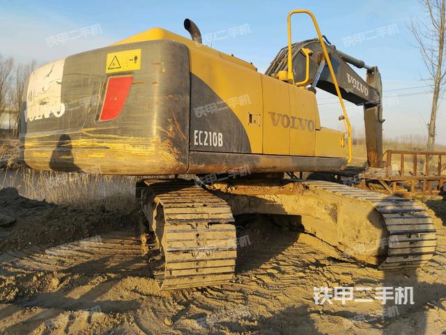 右前45(整機外觀) 右前45(整機外觀)