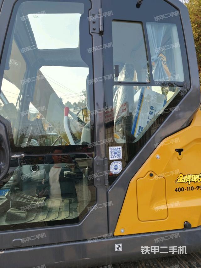 ?駕駛室正側(cè)（駕駛室部分）