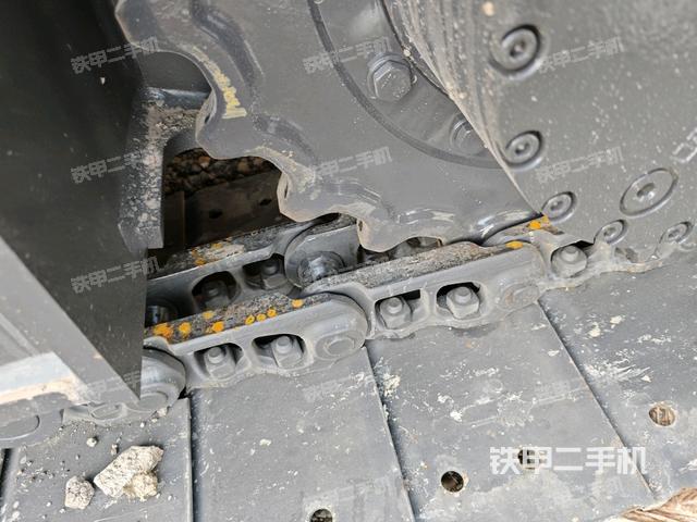 左側(cè)行走馬達(dá)蓋板（行走機(jī)構(gòu)）