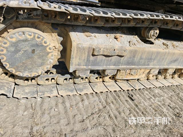 單側履帶整體（整機外觀）