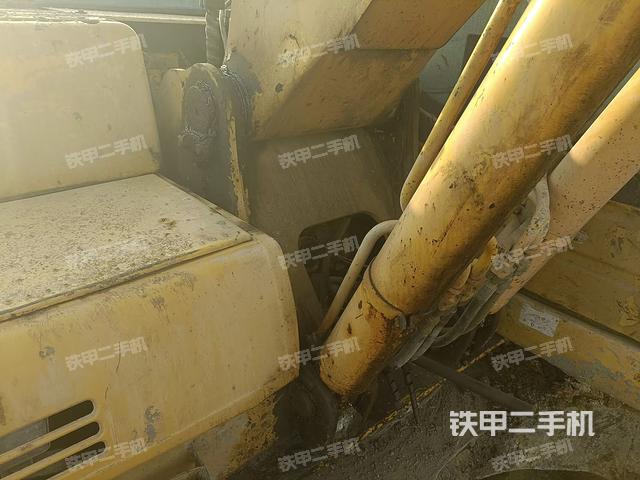 大臂根部?斜視（工作和回轉(zhuǎn)裝置）