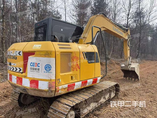 整機(jī)右后45°(整機(jī)外觀) 整機(jī)右后45°(整機(jī)外觀)