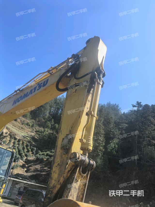 小臂整體右前(工作和回轉裝置) 小臂整體右前(工作和回轉裝置)