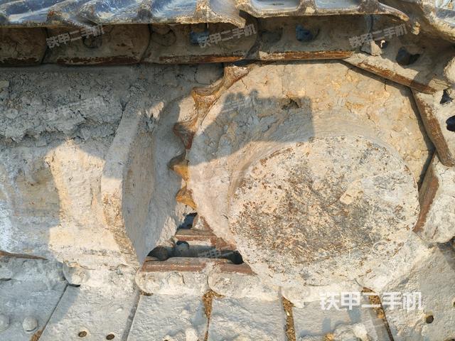 左側(cè)履帶整體?（行走機構(gòu)）