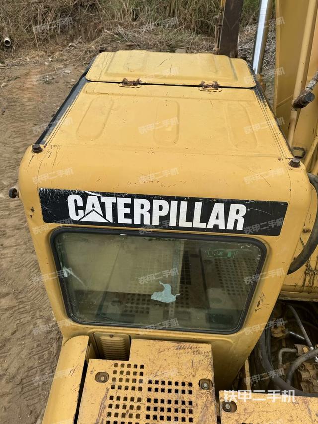 駕駛室頂部（整機(jī)外觀）