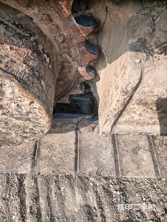 右驅(qū)動輪(行走機(jī)構(gòu)) 右驅(qū)動輪(行走機(jī)構(gòu))