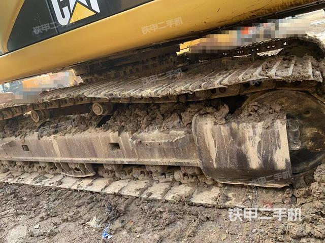 單側(cè)履帶整體（整機(jī)外觀）